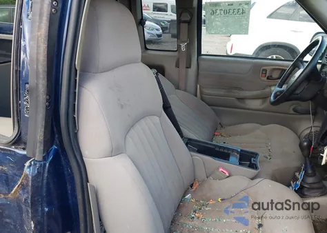 2003 Chevrolet S-10 Ls из США, поврежденный, VIN 1GCCS19H538187053